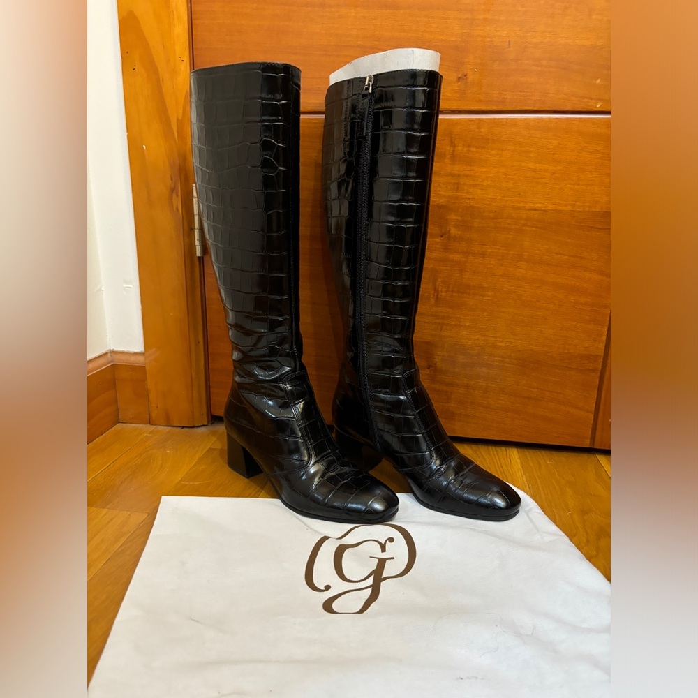 M. Gemi black leather boots